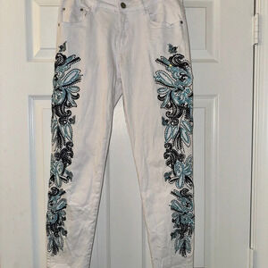 Juliette Rhinestone Capris!